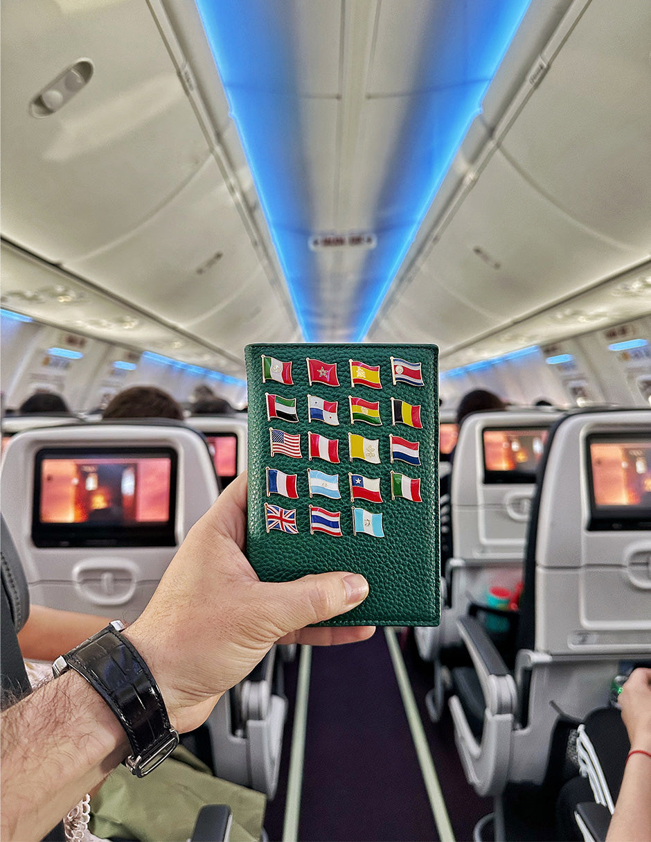 Portapasaporte Verde Explorer